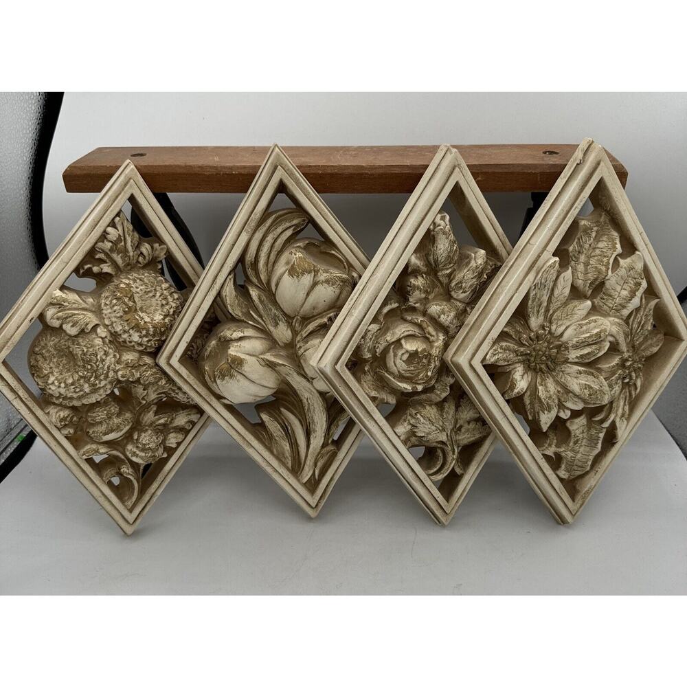 Vtg Universal Statuary Corp 1958 Victorian Floral Wall Plaque Set Of 4 Chalkware